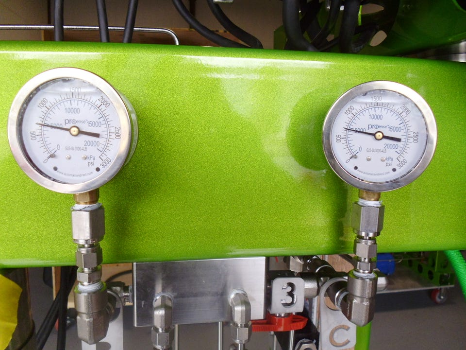 pressure meter for supercritical co2 system